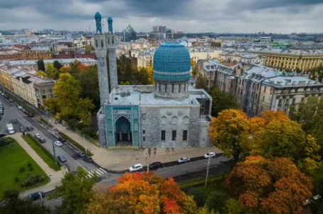 Санкт-Петербург